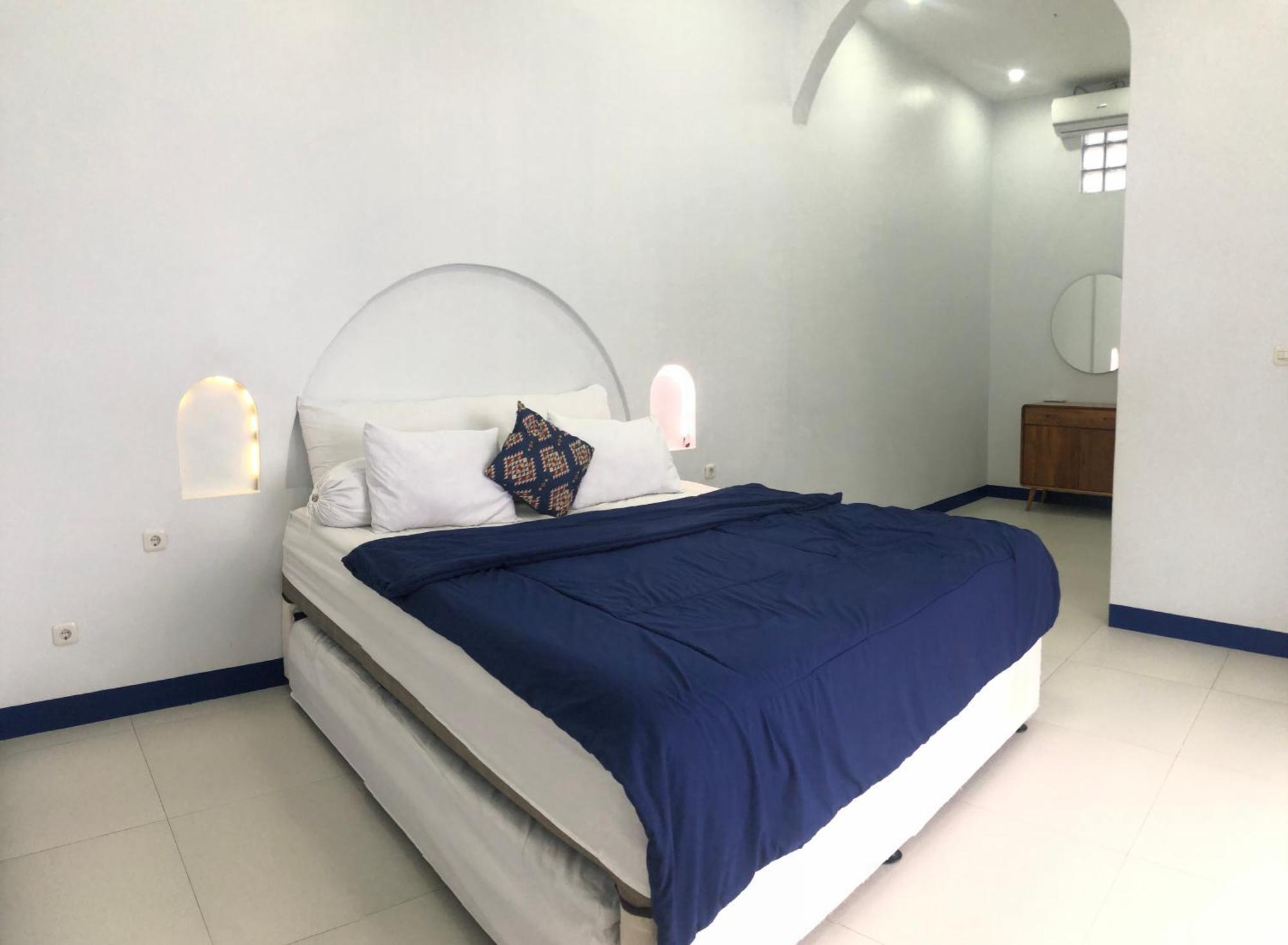 Villa Blue Door, Puncak Pondok Cipaseban Bagian luar foto